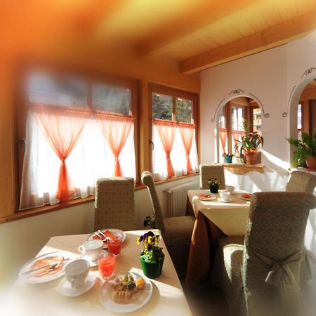 Residence Garni Il Giglio 코메차두라 외부 사진