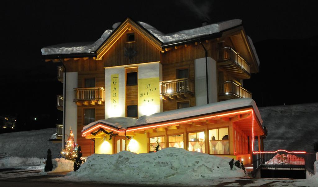 Residence Garni Il Giglio 코메차두라 외부 사진